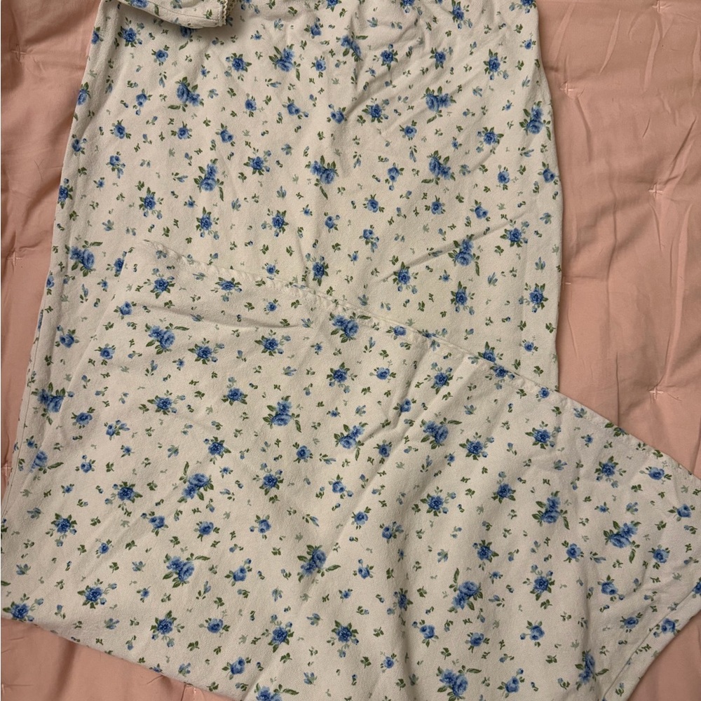 Target brand floral skirt with zip up waist size xs